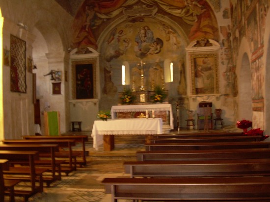 la chiesa di Ceri