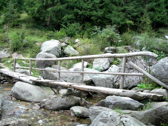 Ponte sul fiume