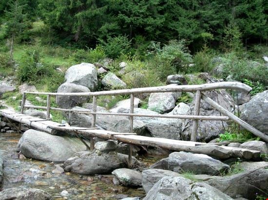  Ponte sul fiume, molto caratteristico...  