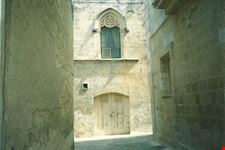 vicolo
