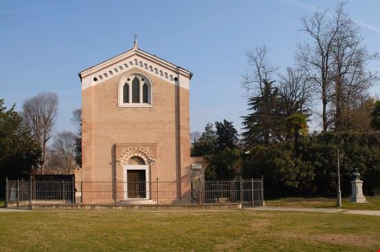  Padua  
