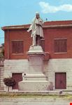 Monumento a Giuseppe Montanelli