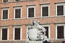 Statua di un leone
