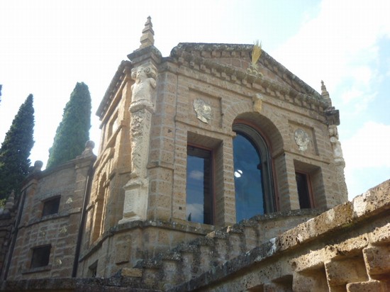 dettaglio frontale