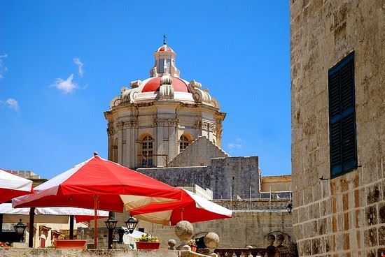 Mdina la splendida chiesa di Saint Paul(San Paolo) nel cuore di Mdina  