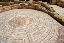 mosaico nella casa di teseo del parco archeologico di nea paphos