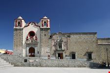 courtyard oaxaca