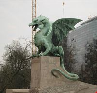 32671_ljubljana_dragon_statue_in_ljubljana 32671_ljubljana_dragon_statue_in_ljubljana