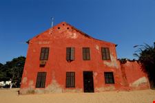 red house dakar