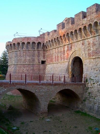 Colle di Val d'Elsa La porta piu' bella che conduce alla parte antica del paese  