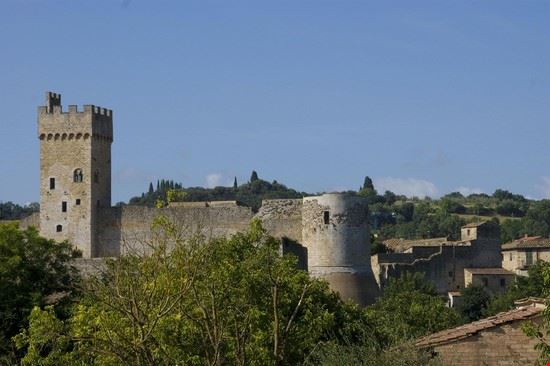 Colle di Val d'Elsa Lo splendido castello di Colle V.E.  