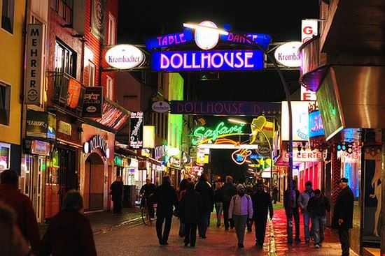 Reeperbahn, zona a luci rosse Foto:Ik’s World Trip  