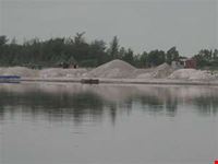rose lake malika salt mines dakar