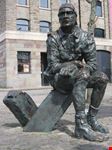 bristol statue von john cabot in bristol