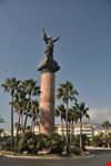 marbella siegestatue puerto banus