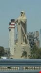 huelva kolumbusstatue im hafen von huelva