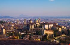 bergamo panoramaaufnahme von bergamo
