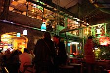 budapest szimpla kert a romkocsma or ruin pub