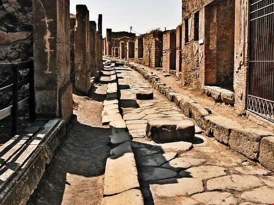 Pompei  Pompei  AleBonvini - Creative Commons AleBonvini