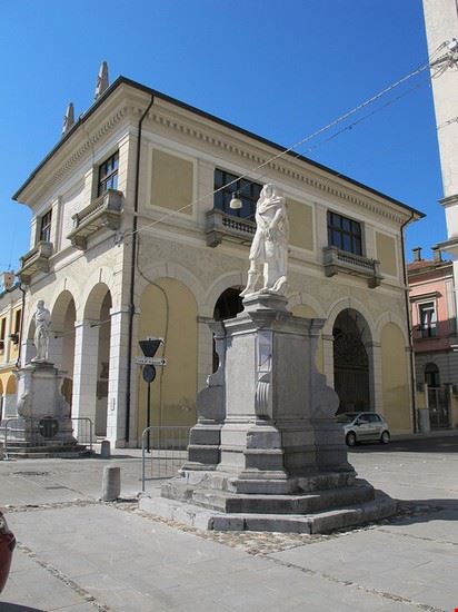  Palmanova  