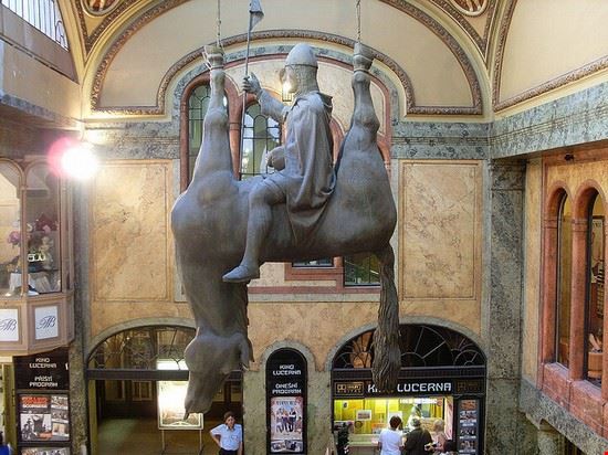 Le opere di David Cerny Praga Abi Skipp - Creative commons Abi Skipp