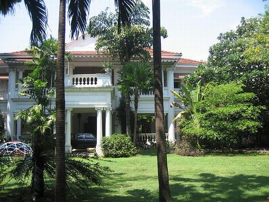  Colombo by Mary Anne Mohanraj - Creative Commons by Mary Anne Mohanraj