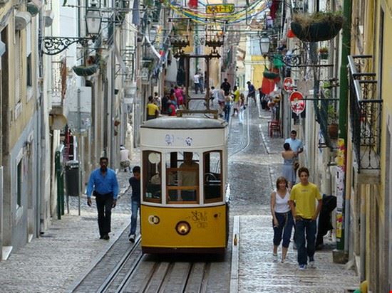 Bairro Alto Lisbon montse & ferran travelers - Creative Commons montse & ferran travelers