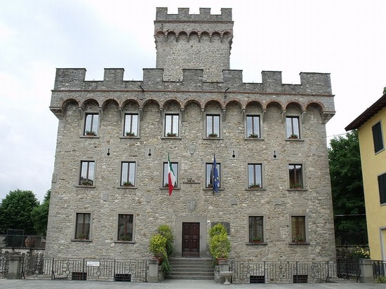 firenzuola palazzo pretorio