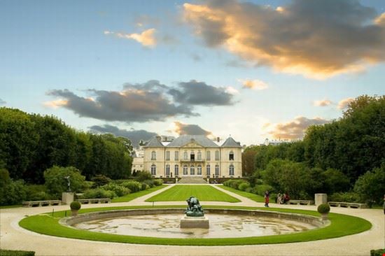 Rodin Musée Paris DavidEwingPhotography - www.shutterstock.com DavidEwingPhotography