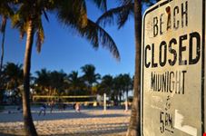 Cartello su Glitter Beach di Miami