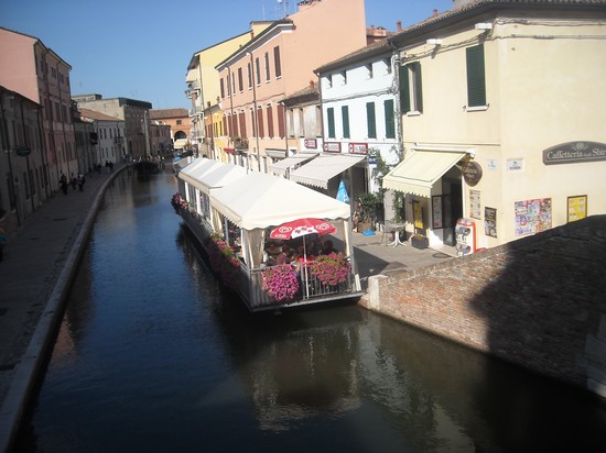 un caffè sul canale