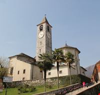 La chiesa di Baveno La chiesa di Baveno