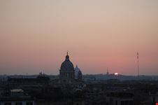 Tramonto sulla Basilica di San Pietro