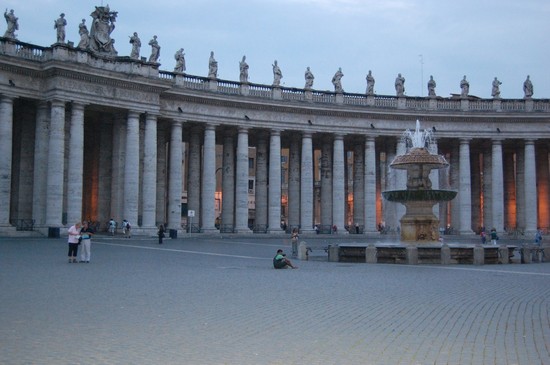 Colonnato di San Pietro