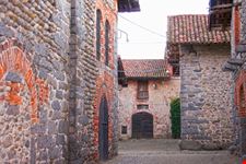A passeggio tra le case
