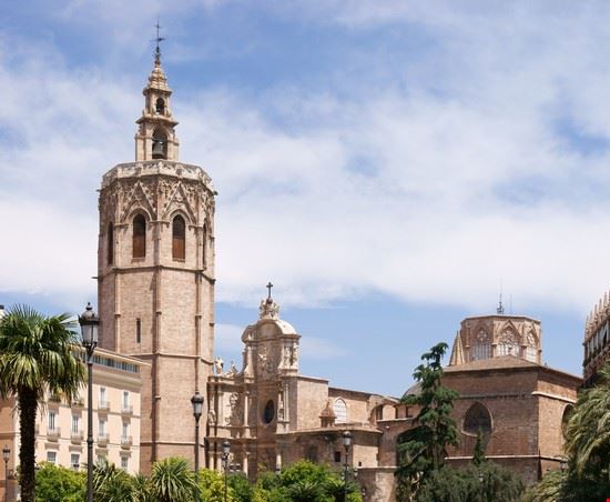 Cathedral Valencia Fabio Bernardi - www.shutterstock.com Fabio Bernardi