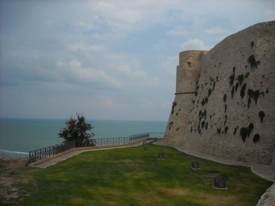  Guardando il mare dal castello Aragonese di Ortona (CH)  