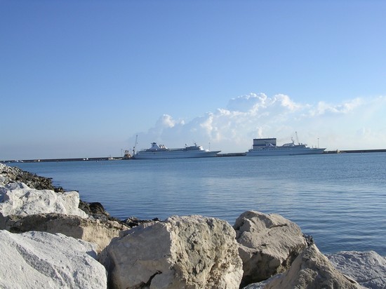 In un "mare" di blu