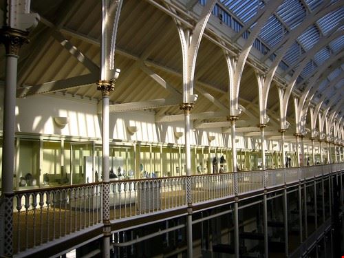  Edinburgh lullabi - www.shutterstock.com lullabi