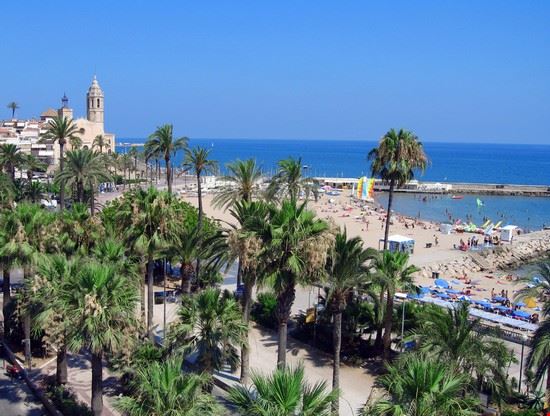  Sitges 26543728 - www.shutterstock.com 26543728