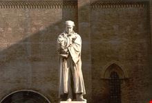 Statua di Gian Domenico Romagnosi