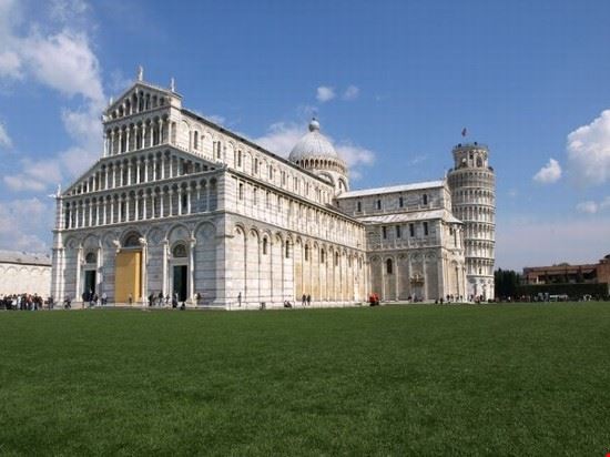 Pisa è tutta in Piazza dei Miracoli Pisa  