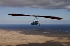lanzarote paraglider