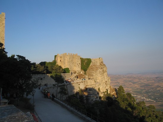 castello al tramonto