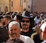 Tra la gente