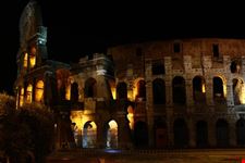 Colosseo notturno