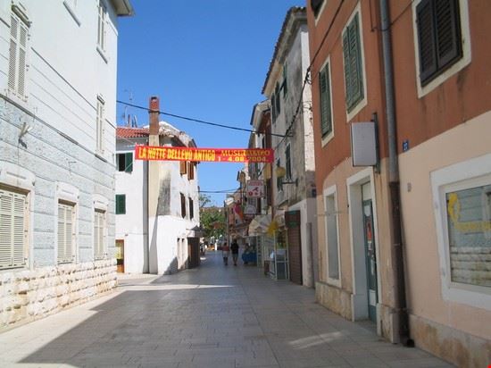  Umag  