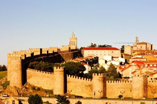  Ávila PHB.cz (Richard Semik) - www.shutterstock.com PHB.cz (Richard Semik)