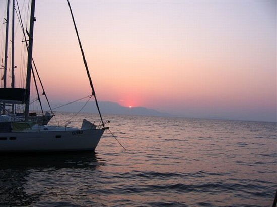 paxos in barca a vela