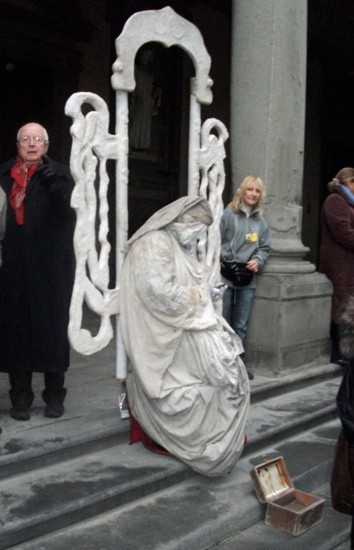 Maschera moderna...